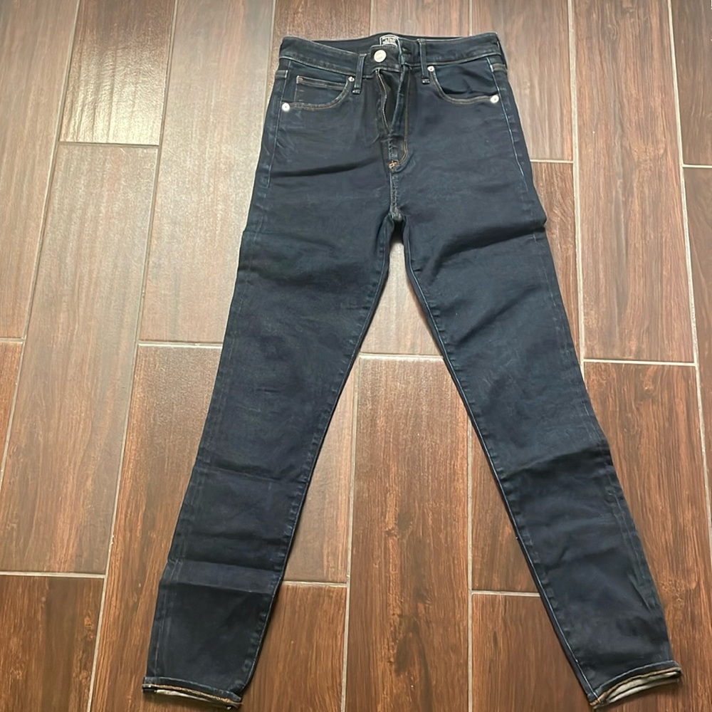 Abercrombie high rise dark wash Women's size 4/27 skinny jeans